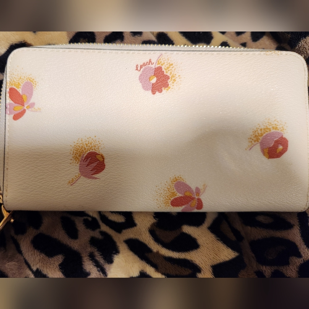 Coach Cream Floral Women's Leather Wallet  NEW NO TAG - Picture 2 of 6